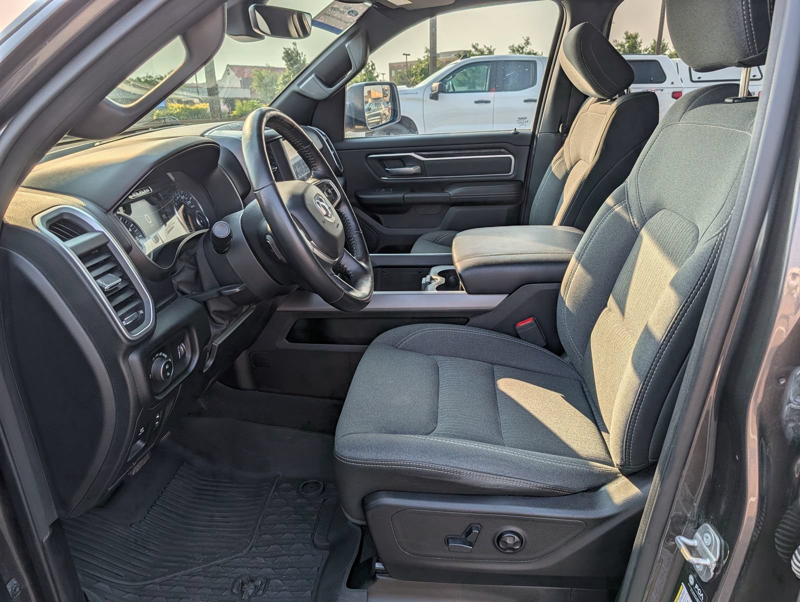 Used 2021 RAM 1500 Big Horn AWD/4WD image 15