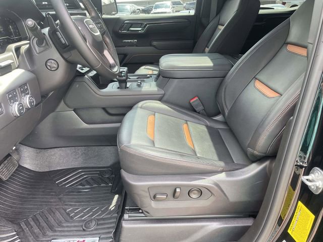 Used 2025 GMC Sierra 1500 AT4 w/ Technology Package AWD/4WD image 16