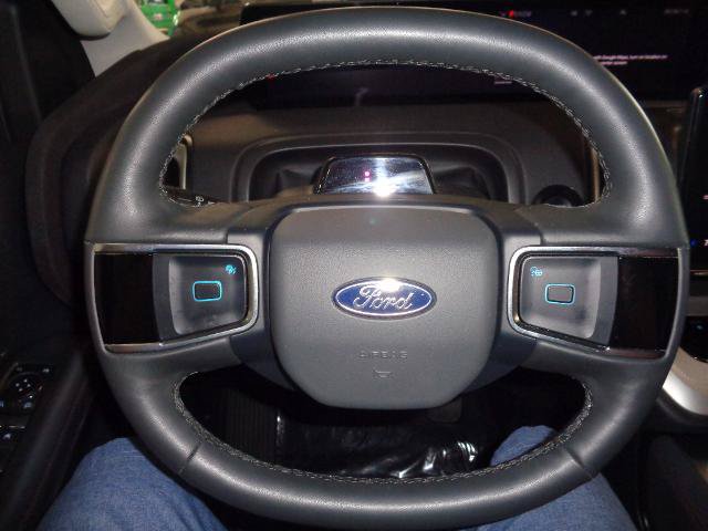 Certified 2025 Ford Expedition Max Active AWD/4WD image 15