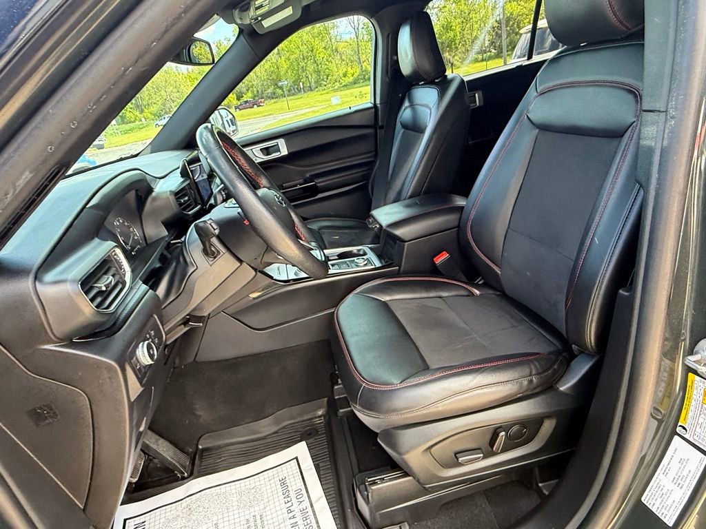 Certified 2022 Ford Explorer ST-Line AWD/4WD image 18