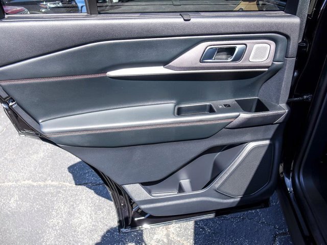 Certified 2025 Ford Explorer ST AWD/4WD image 28