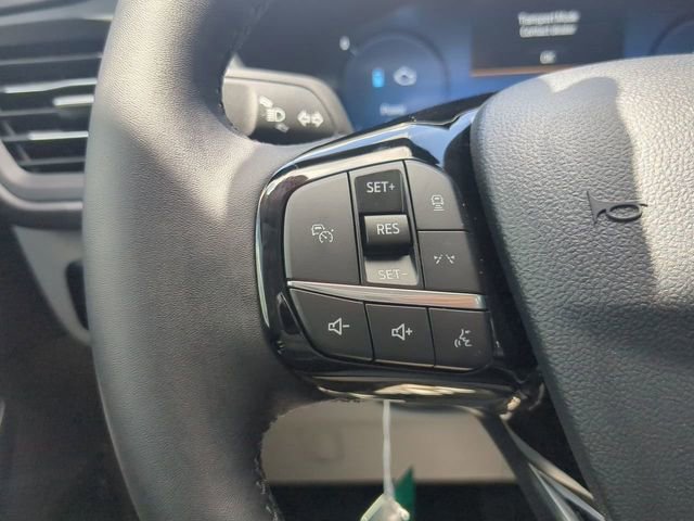 Certified 2025 Ford Escape SE w/ PHEV Premium Package FWD image 29