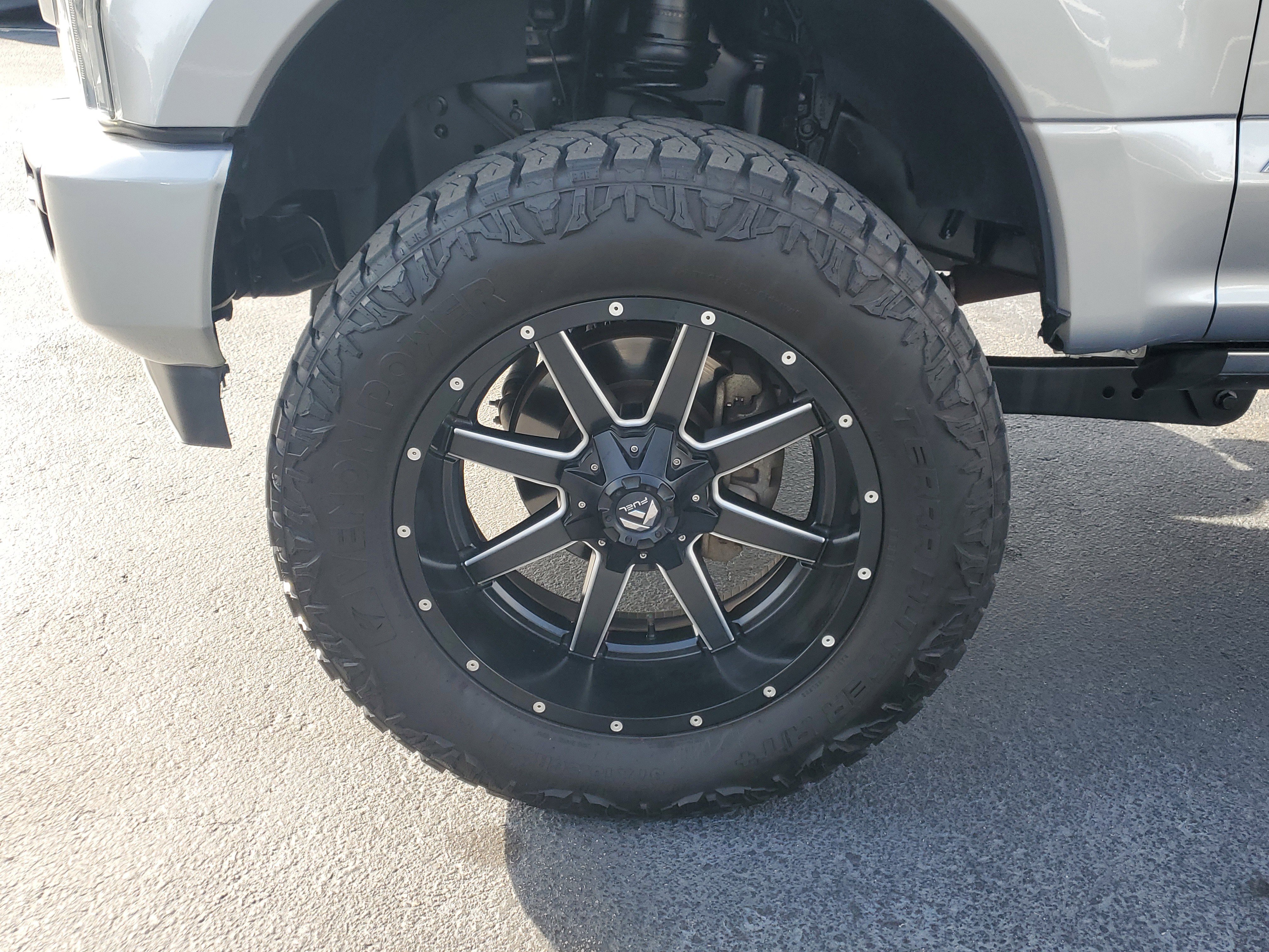 Certified 2021 Ford F250 Platinum w/ FX4 Off-Road Package image 5