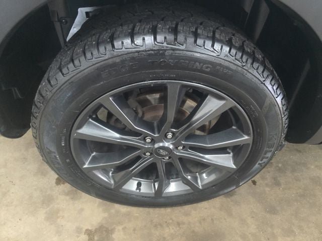 Certified 2018 Ford Explorer XLT w/ Equipment Group 202A FWD image 9