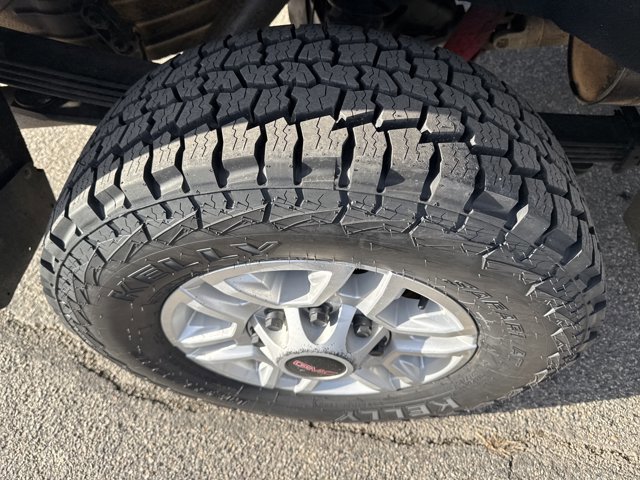 Used 2022 GMC Sierra 2500 SLE w/ SLE Convenience Package image 17