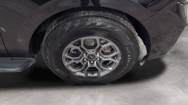 Certified 2025 Ford Expedition Active AWD/4WD image 30