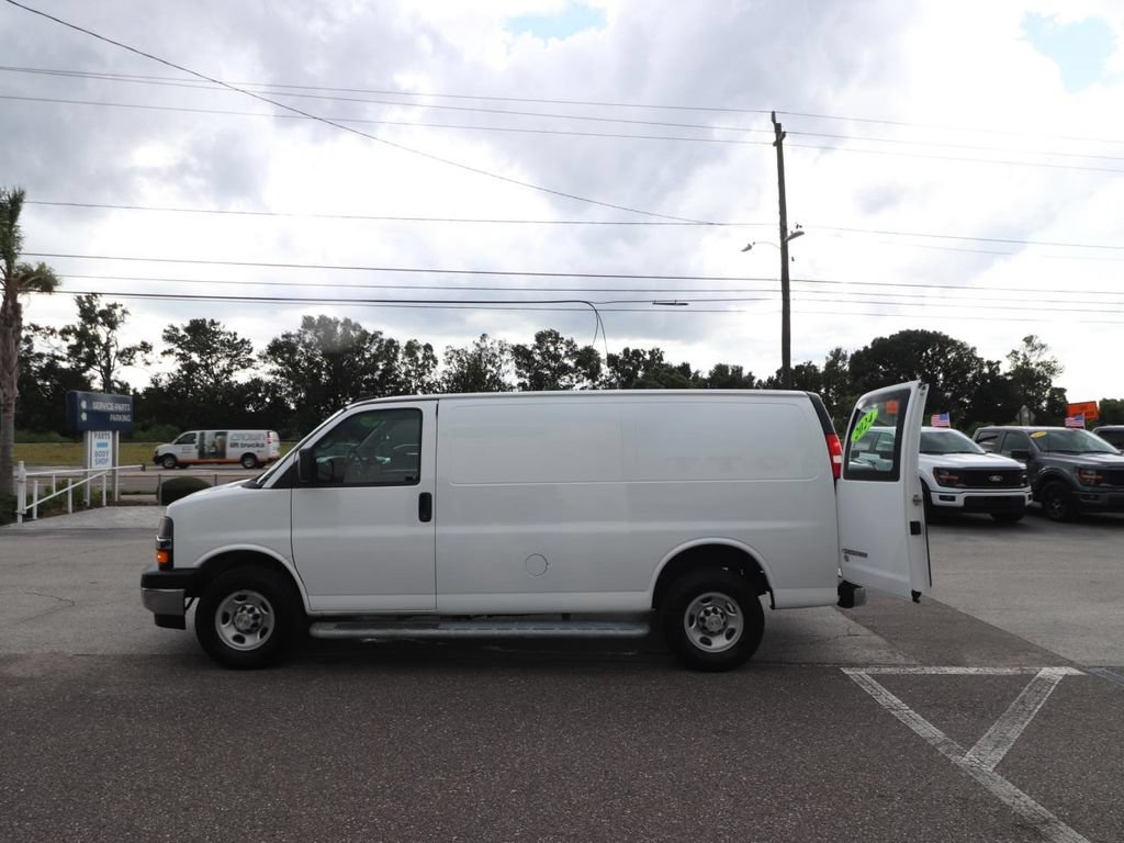 Used 2024 Chevrolet Express 2500 w/ Driver Convenience Package RWD image 8