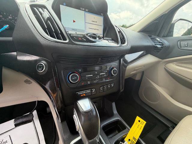 Certified 2019 Ford Escape Titanium AWD/4WD image 26