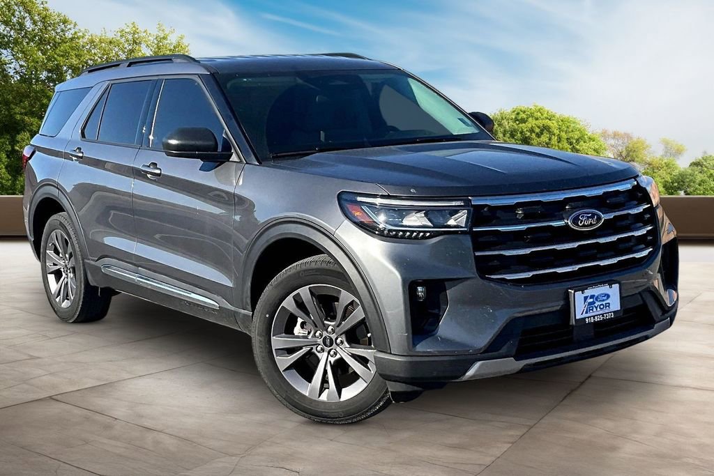 Certified 2025 Ford Explorer Active w/ Active Comfort Package AWD/4WD image 8