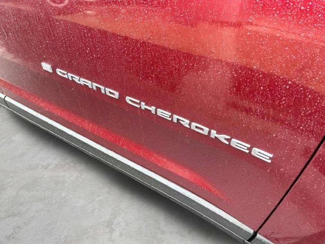 Used 2021 Jeep Grand Cherokee L Limited AWD/4WD image 39