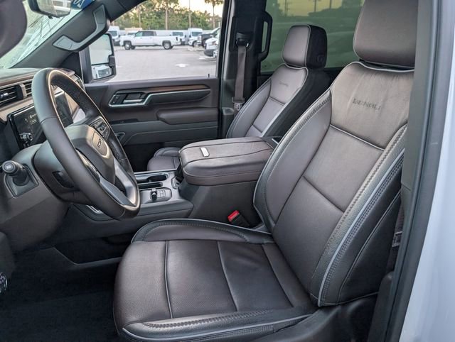 Used 2025 GMC Sierra 2500 Denali w/ Denali Reserve Package image 9