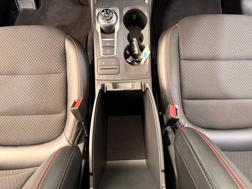 Certified 2025 Ford Escape ST-Line image 25