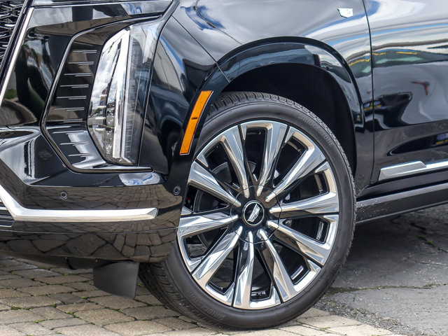 Used 2026 Cadillac Escalade Luxury w/ Touring Package AWD/4WD image 3