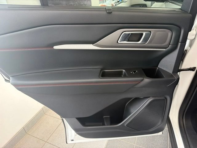 Certified 2025 Ford Explorer ST-Line w/ Premium Package AWD/4WD image 19