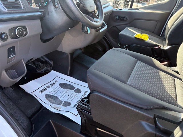 Certified 2025 Ford Transit 250 Low Roof w/ Exterior Upgrade Package RWD image 15
