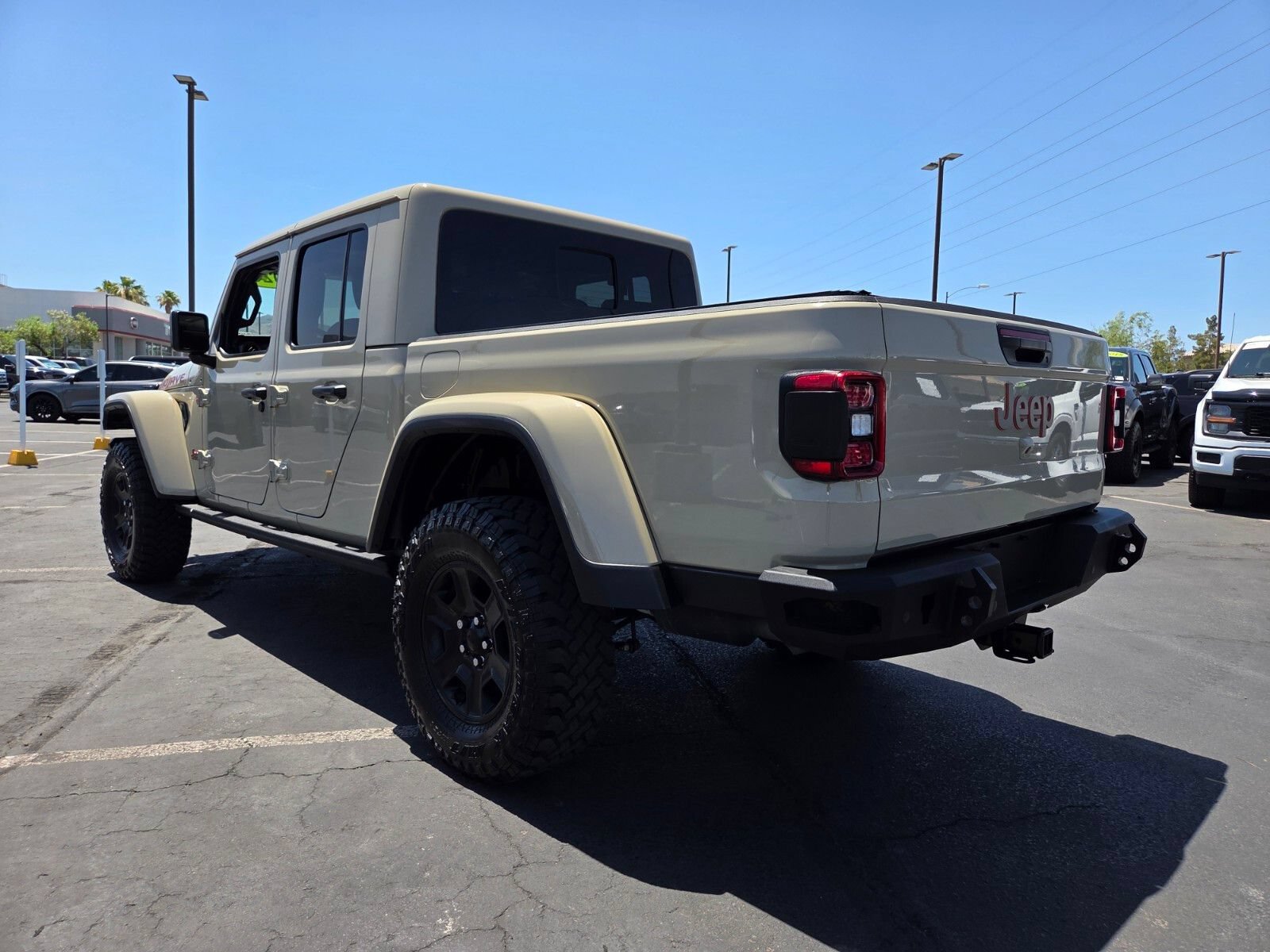 Used 2020 Jeep Gladiator Mojave AWD/4WD image 4