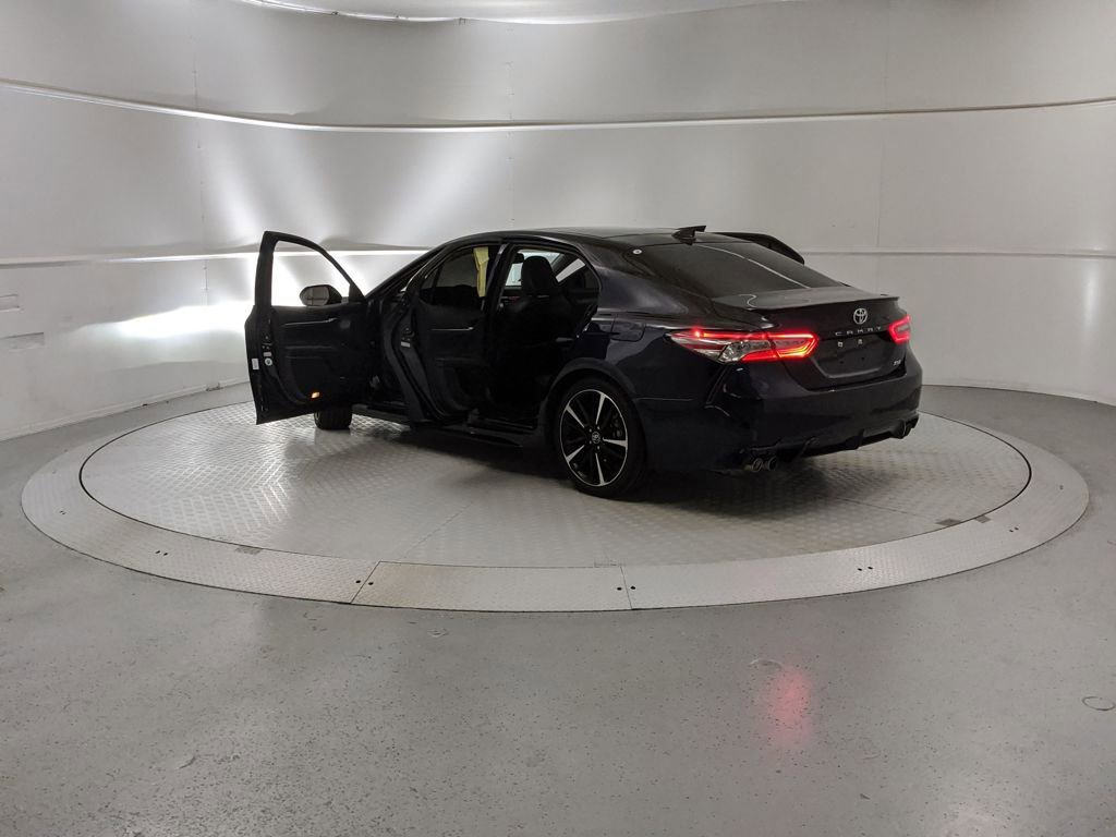 Used 2020 Toyota Camry XSE image 10