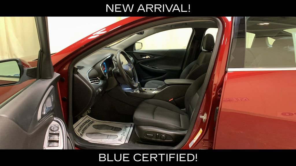 Used 2017 Chevrolet Malibu LT image 29