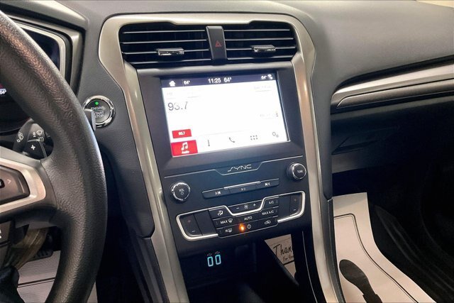 Certified 2019 Ford Fusion SE FWD image 10