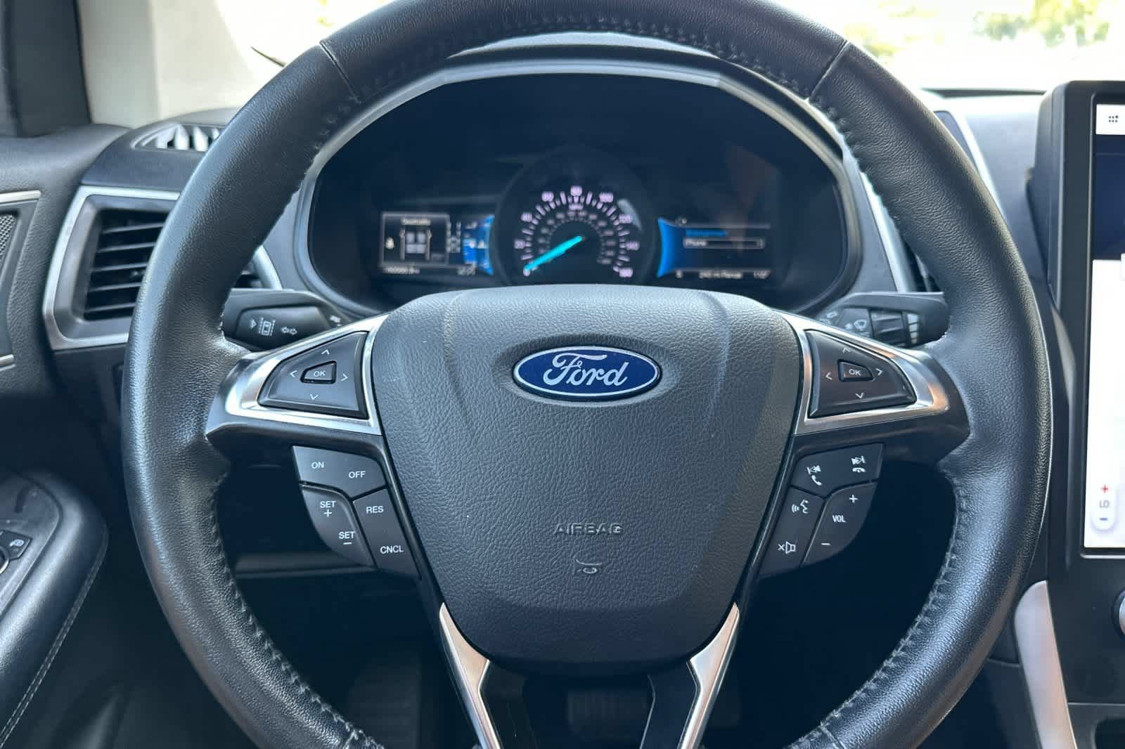 Certified 2024 Ford Edge SEL AWD/4WD image 24