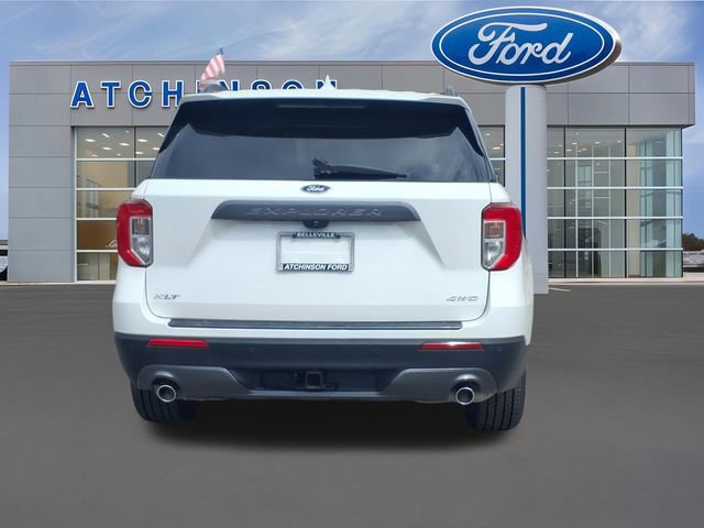 Certified 2022 Ford Explorer XLT w/ Equipment Group 202A AWD/4WD image 7