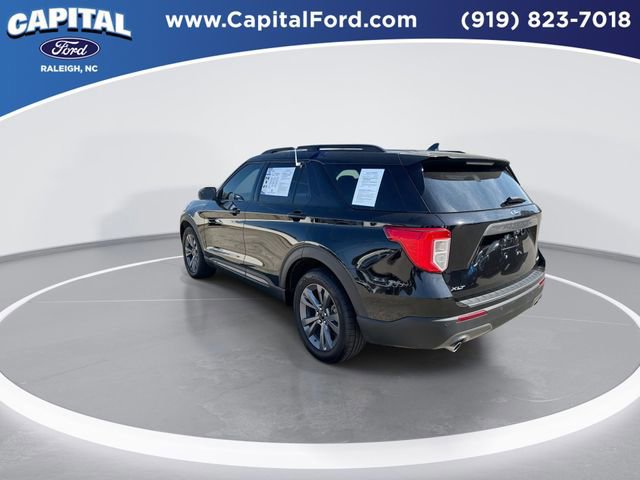 Certified 2022 Ford Explorer XLT w/ Equipment Group 202A image 4