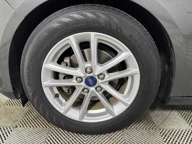Certified 2017 Ford Focus SE image 14