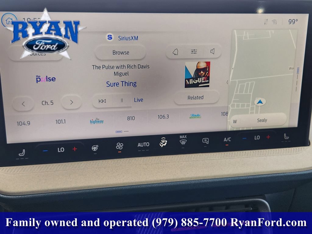 Certified 2025 Ford Maverick Lariat w/ 4K Tow Package AWD/4WD image 11
