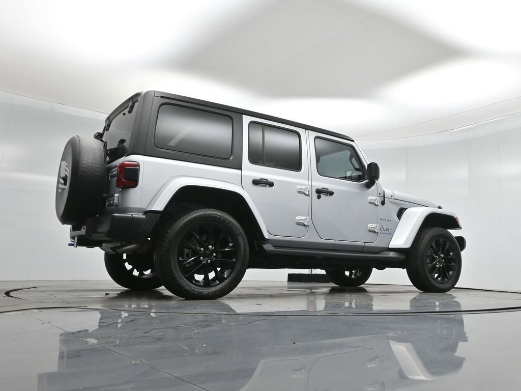 Used 2023 Jeep Wrangler Unlimited Sahara image 48