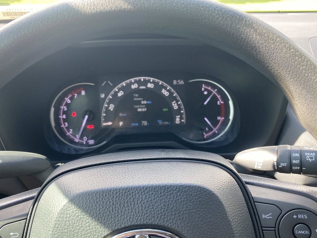 Used 2024 Toyota RAV4 XLE w/ Convenience Package FWD image 34