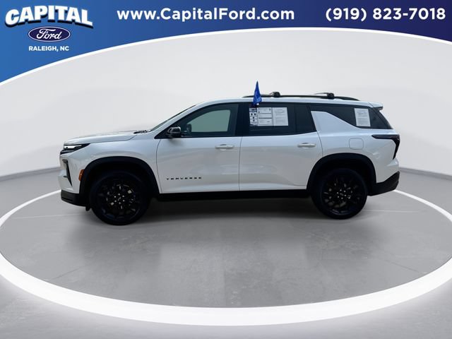Used 2025 Chevrolet Traverse LT w/ Midnight/Sport Edition FWD image 5