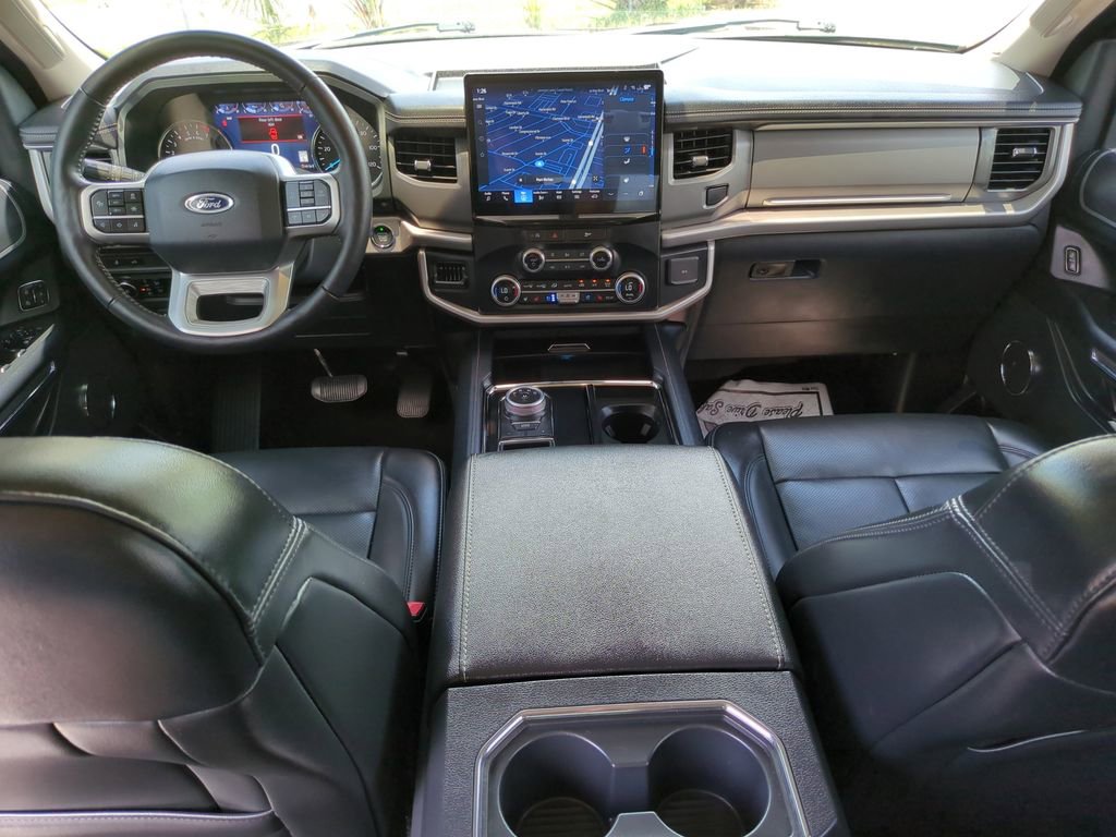 Certified 2024 Ford Expedition XLT RWD image 14