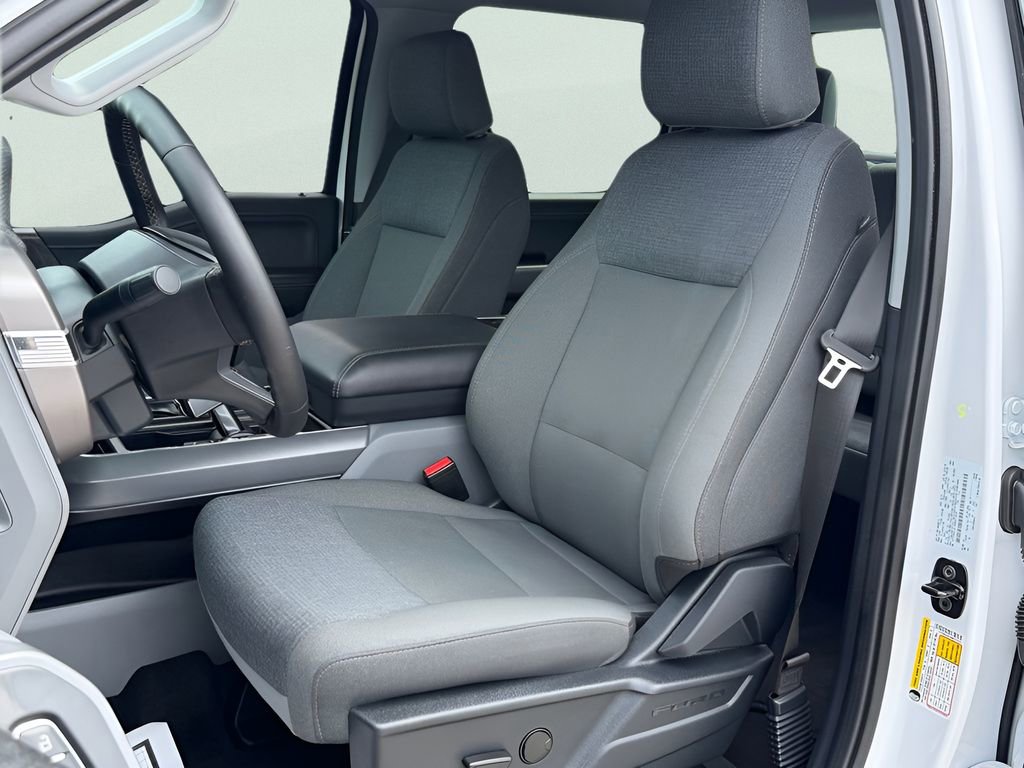 Certified 2025 Ford F150 Lightning XLT AWD/4WD image 27