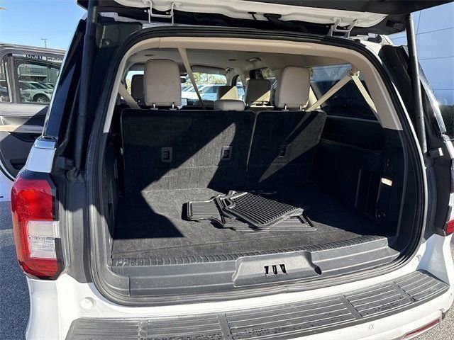 Certified 2024 Ford Expedition Max XLT image 30