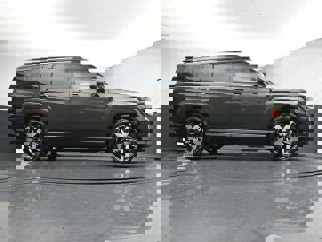 Used 2024 Hyundai Santa Fe Limited AWD/4WD image 36