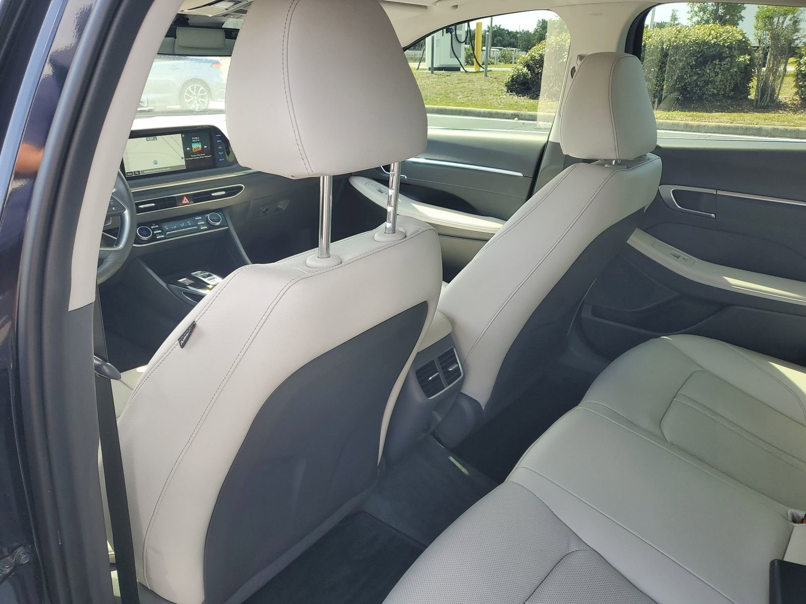 Used 2023 Hyundai Sonata Limited FWD image 9