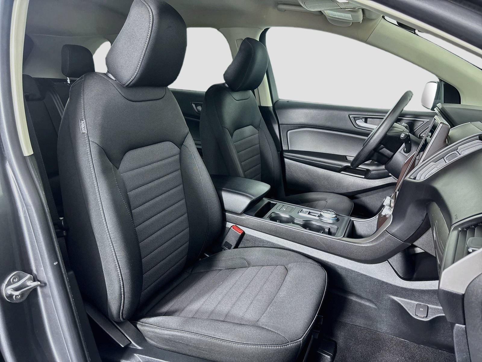 Certified 2021 Ford Edge SE FWD image 25