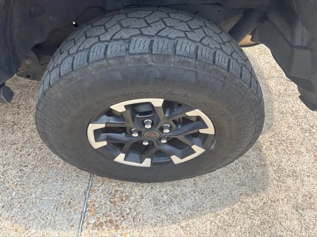 Used 2025 Jeep Wrangler Unlimited Rubicon AWD/4WD image 11