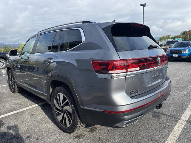 Used 2024 Volkswagen Atlas SEL image 3