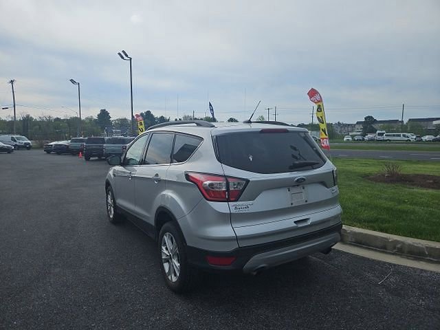 Certified 2018 Ford Escape SE AWD/4WD image 2