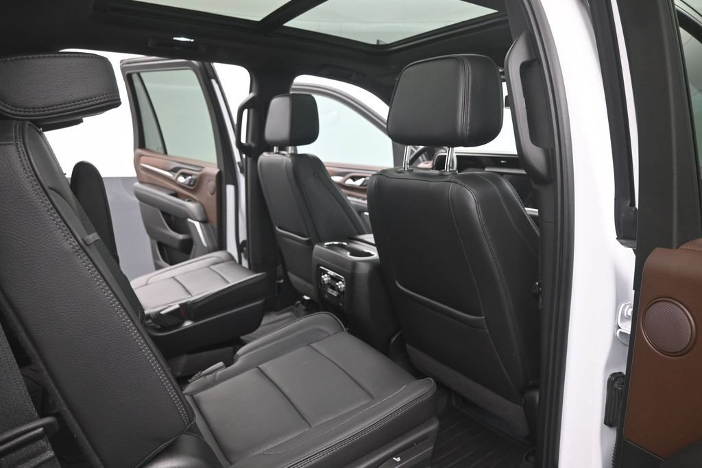 Used 2022 GMC Yukon Denali RWD image 10