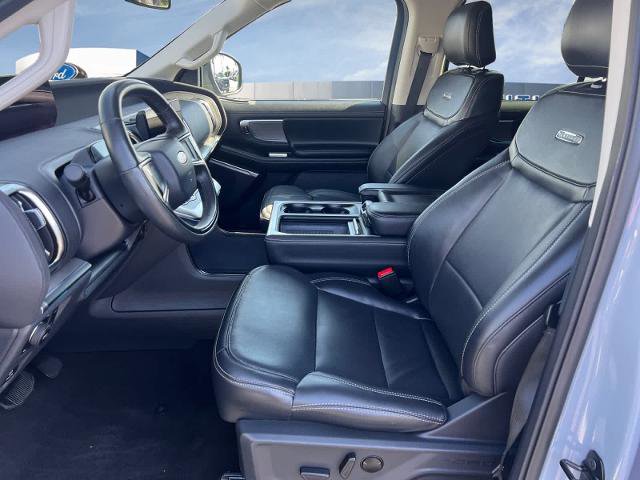 Certified 2025 Ford Expedition Platinum w/ Driver's Package AWD/4WD image 10