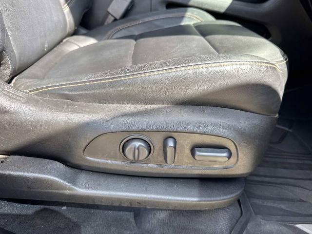 Used 2019 Chevrolet Traverse RS w/ LPO, Floor Liner Package FWD image 11