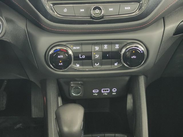 Used 2023 Chevrolet TrailBlazer RS w/ Sun and Liftgate Package FWD image 23