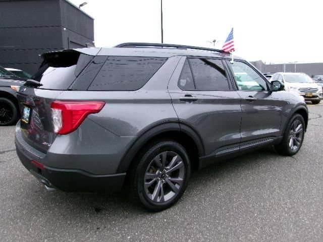 Certified 2023 Ford Explorer XLT w/ Equipment Group 202A AWD/4WD image 6
