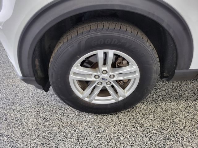 Certified 2020 Ford Explorer XLT w/ Comfort Package image 5