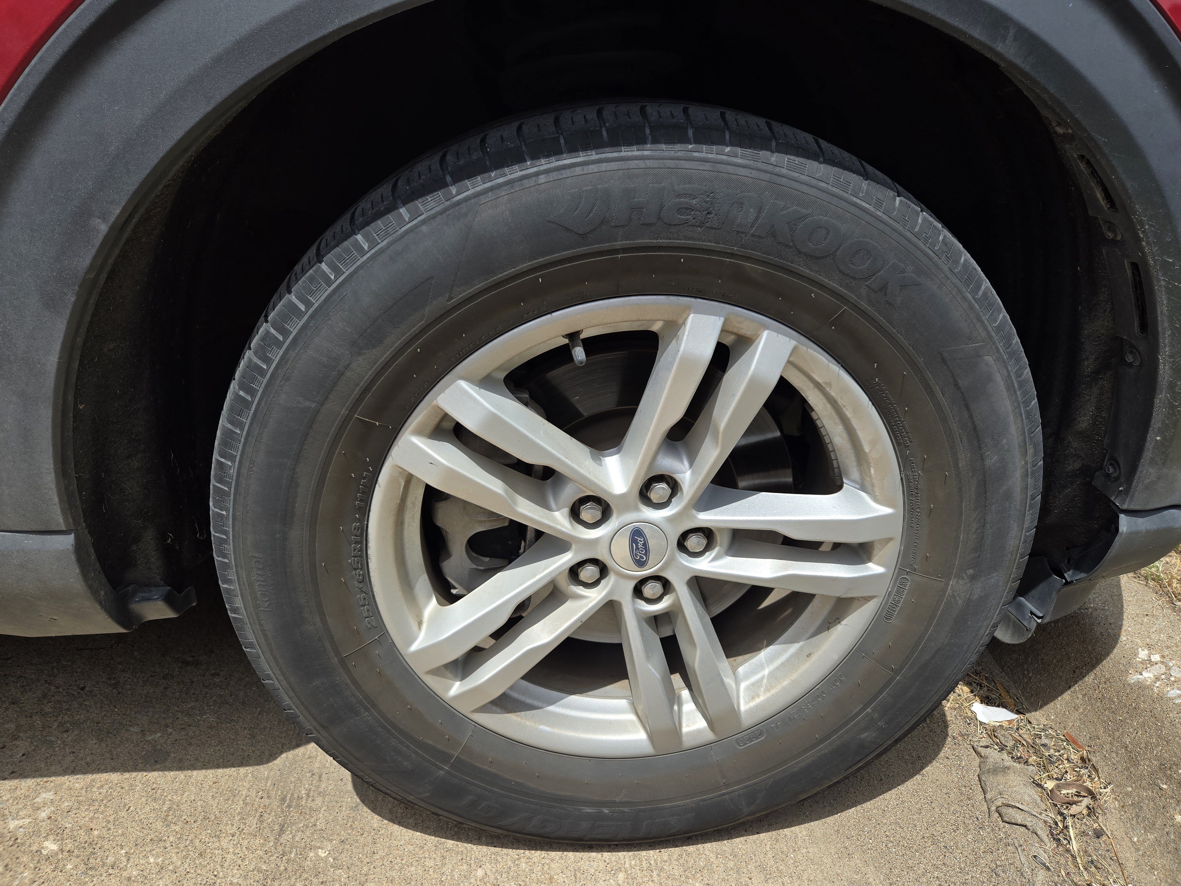 Certified 2023 Ford Explorer XLT RWD image 9