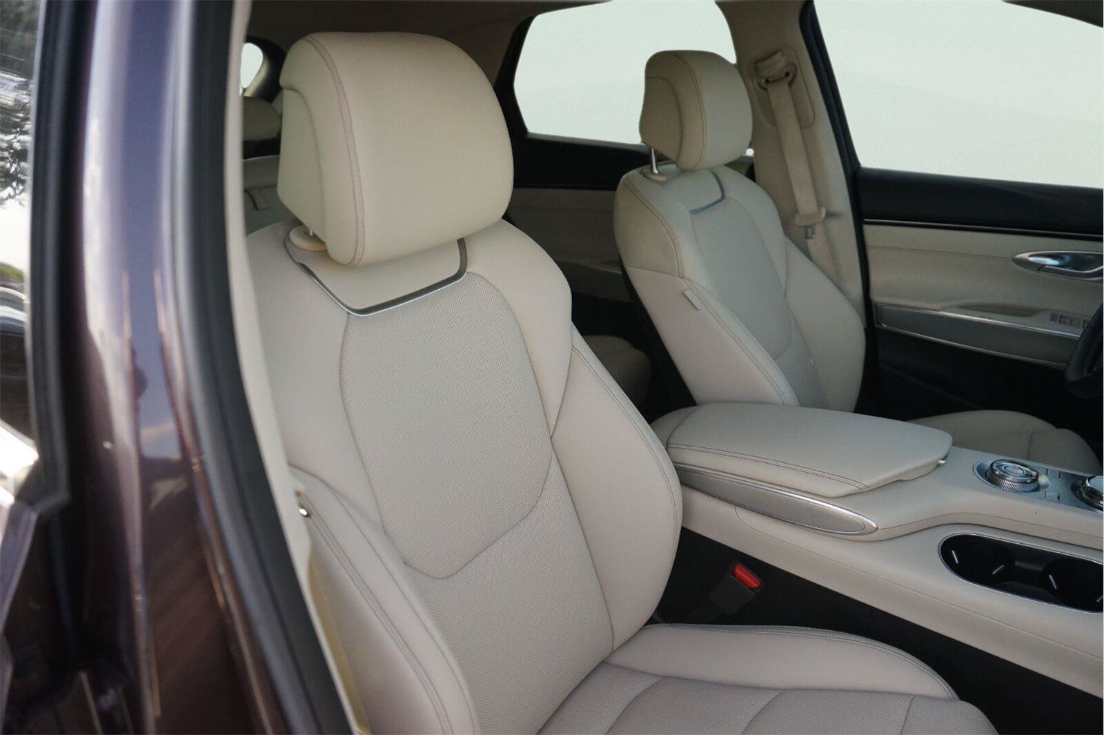 Used 2022 Genesis GV70 2.5T w/ Select Package AWD/4WD image 20