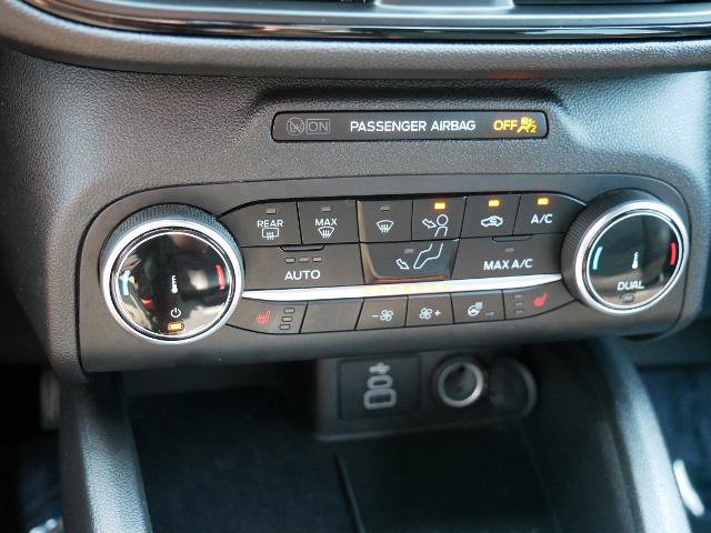 Certified 2025 Ford Escape ST-Line Select AWD/4WD image 23