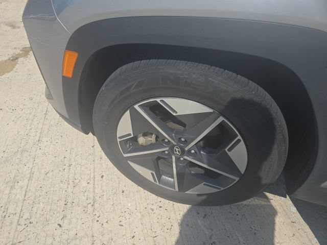 Used 2025 Hyundai Tucson SEL FWD image 38